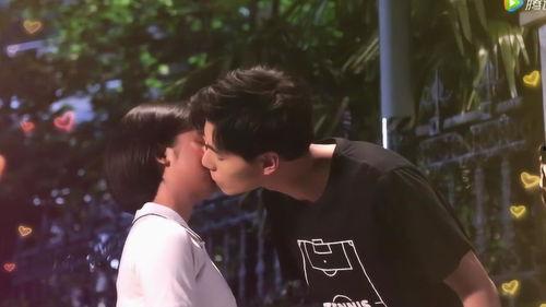 小美好 吻戏 花絮,幕后吻戏幕后花絮曝光，甜蜜瞬间引粉丝尖叫