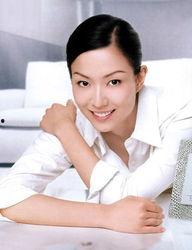 郑秀文资料,天后之路，从音乐到人生的璀璨历程